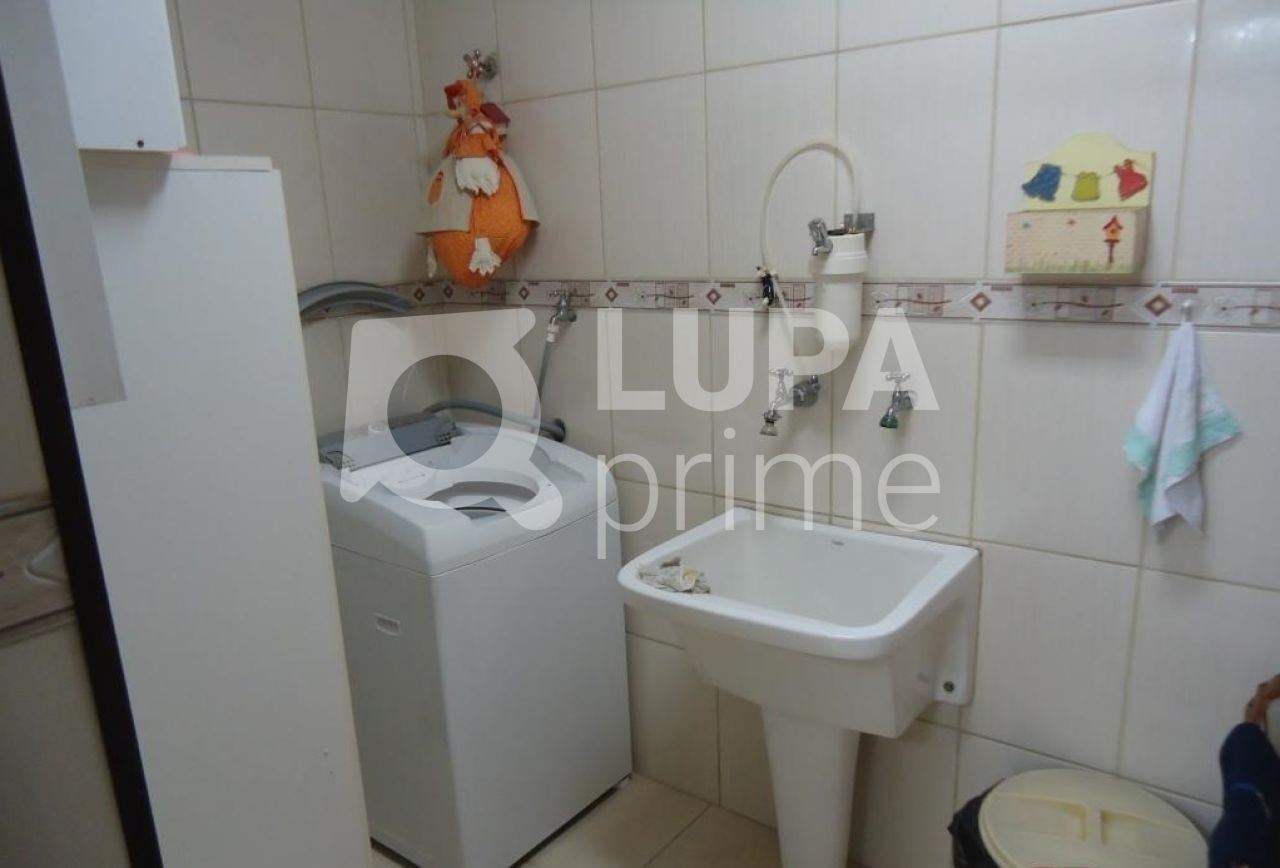 sobrado-venda-sao-paulo-vila-prado-3dormitorios-1suite-2vagas-106m2-LS14427