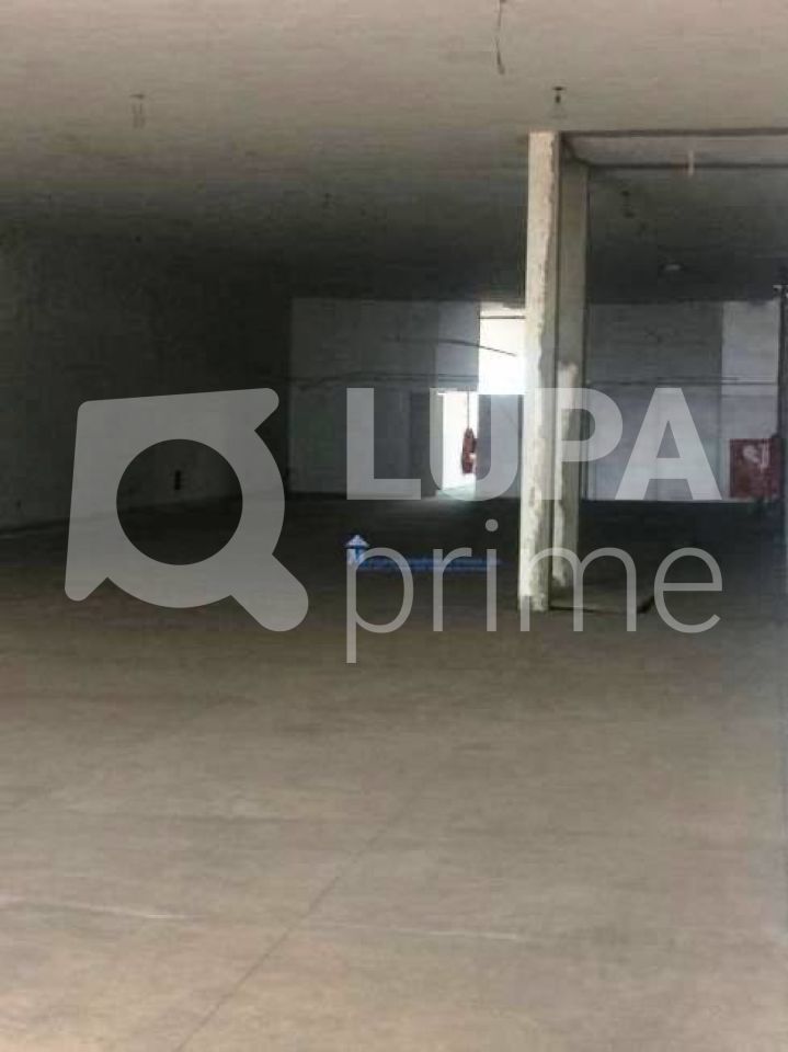 Prédio Inteiro para alugar, 750m² - Foto 2