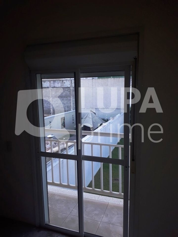 sobrado-venda-guarulhos-vila-rosalia-3dormitorios-3suites-4vagas-200m2-LS16526