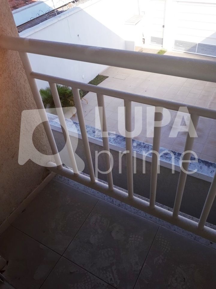 sobrado-venda-guarulhos-vila-rosalia-3dormitorios-3suites-4vagas-200m2-LS16526