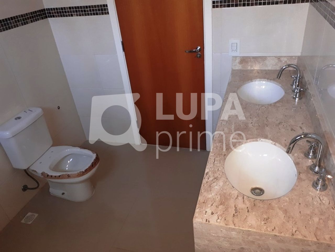 sobrado-venda-guarulhos-vila-rosalia-3dormitorios-3suites-4vagas-200m2-LS16526