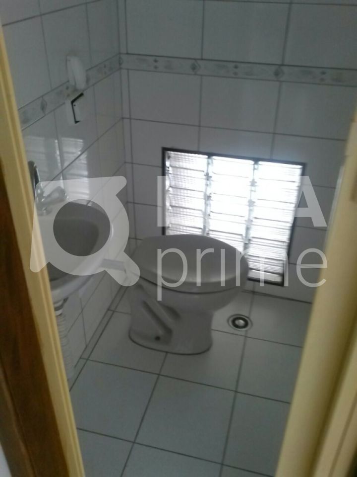 Casa à venda com 3 quartos, 200m² - Foto 6