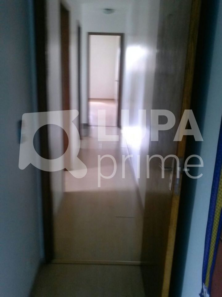 Casa à venda com 3 quartos, 200m² - Foto 18