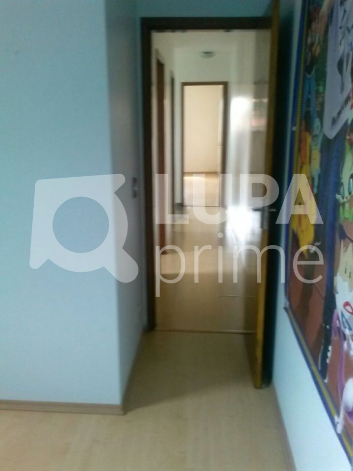 Casa à venda com 3 quartos, 200m² - Foto 25
