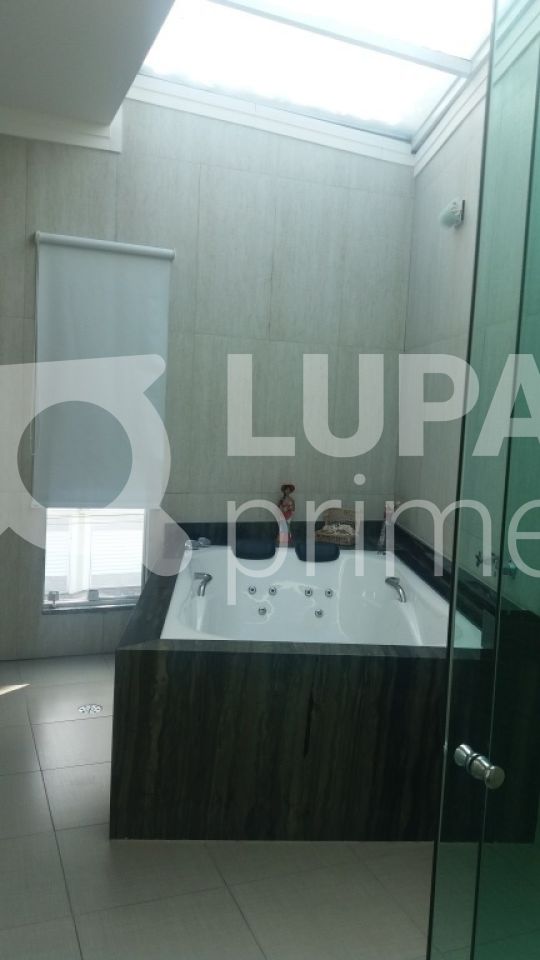 sobrado-venda-sao-paulo-parada-inglesa-3dormitorios-3suites-4vagas-154m2-LS17952