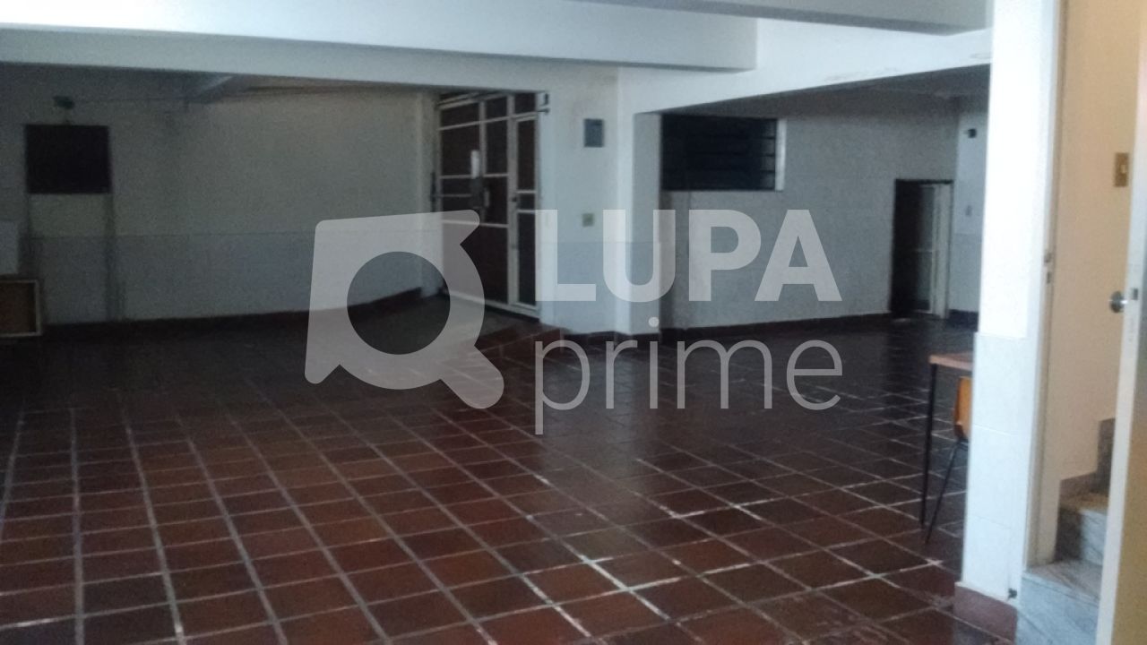 Prédio Inteiro à venda, 300m² - Foto 1
