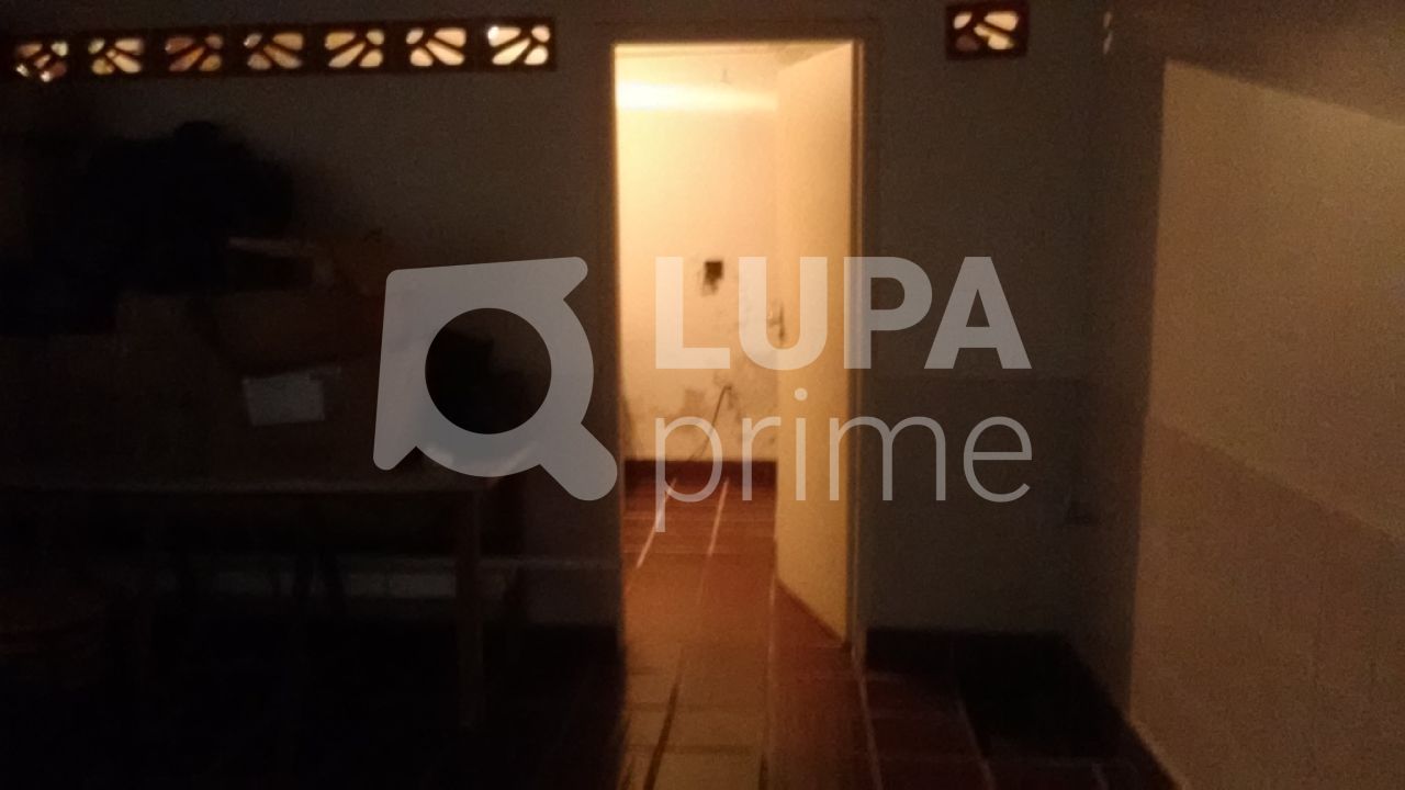 Prédio Inteiro à venda, 300m² - Foto 3