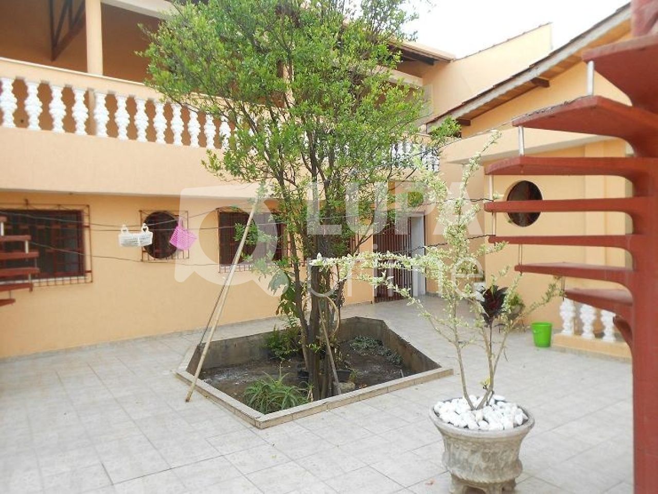 Casa, 4 quartos, 240 m² - Foto 3