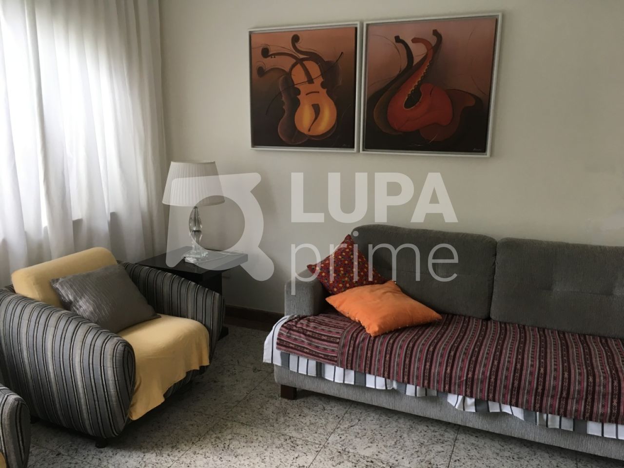 Casa à venda com 3 quartos, 200m² - Foto 3