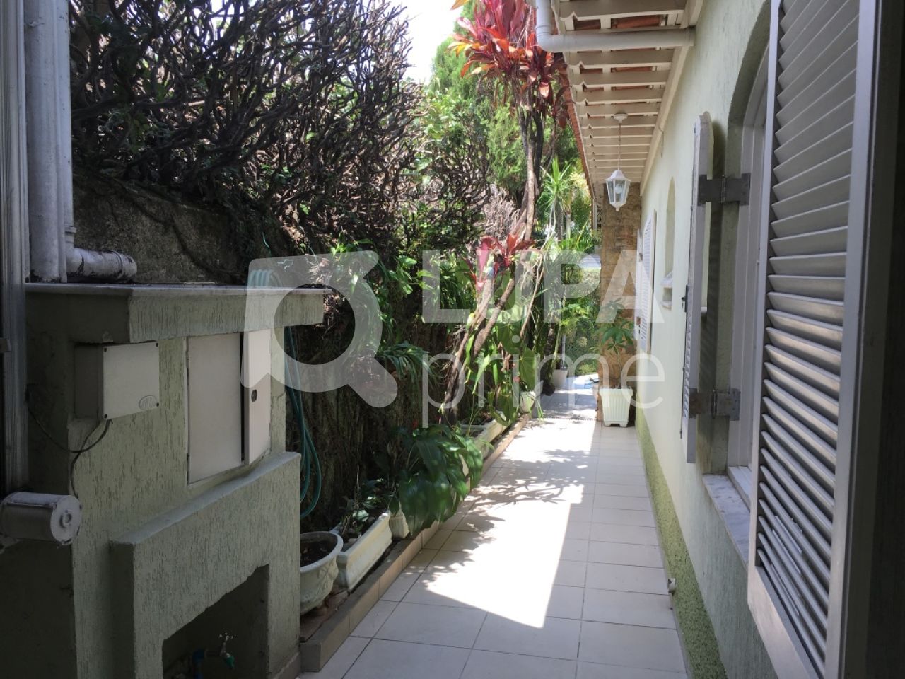 Casa à venda com 3 quartos, 200m² - Foto 10