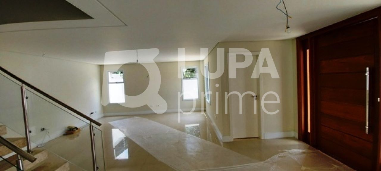 sobrado-venda-sao-paulo-tucuruvi-3dormitorios-3suites-7vagas-313m2-LS18807