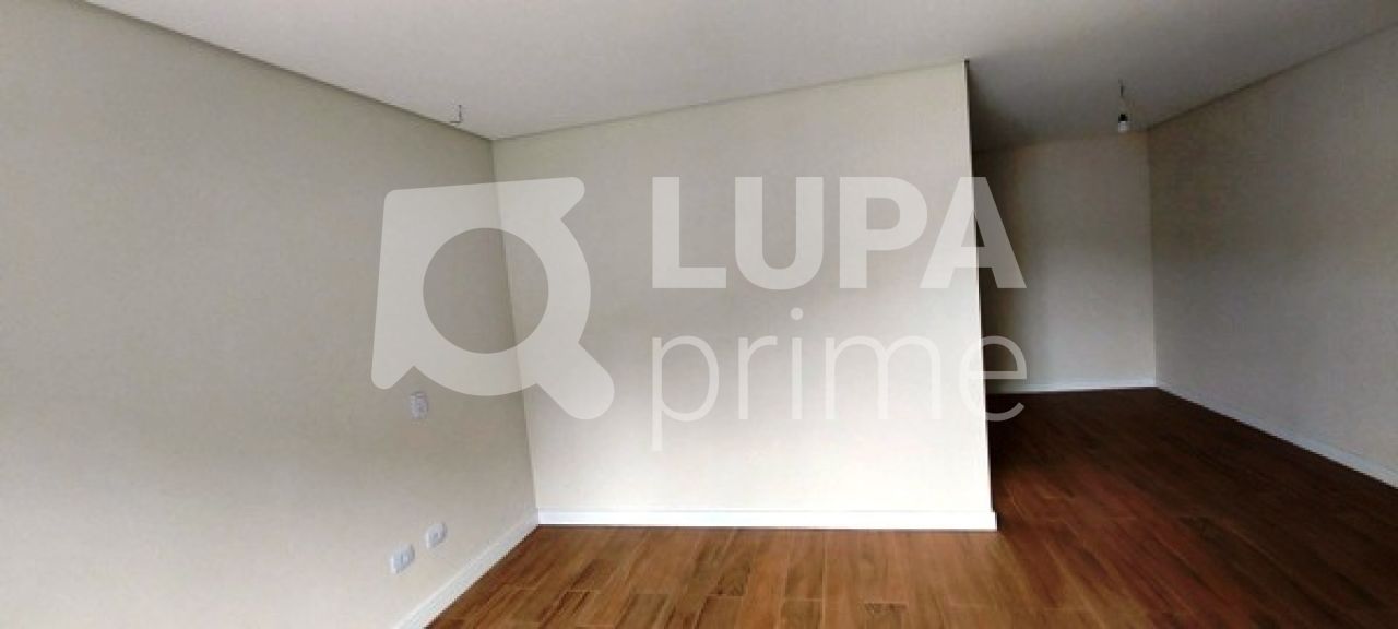 sobrado-venda-sao-paulo-tucuruvi-3dormitorios-3suites-7vagas-313m2-LS18807