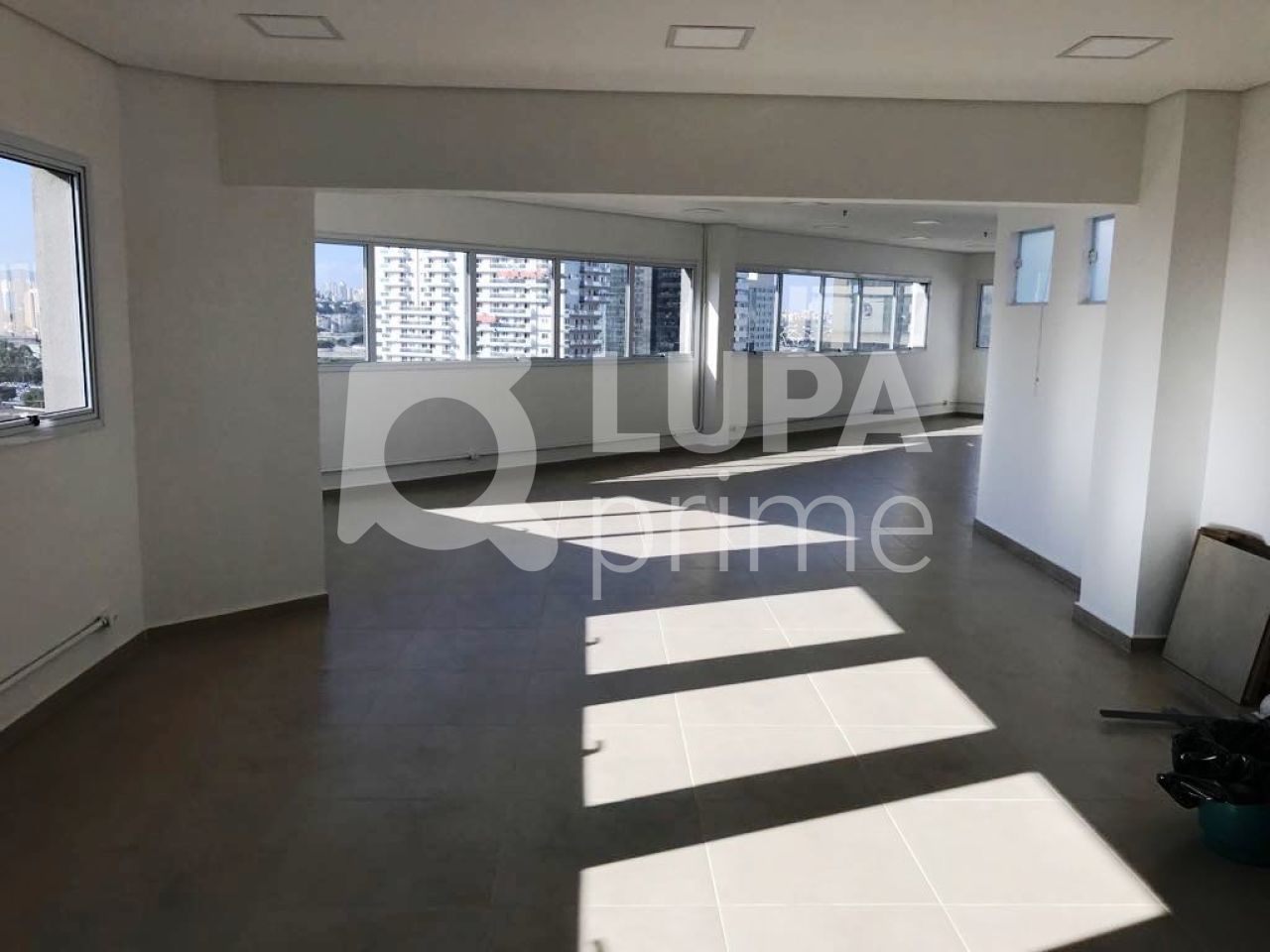 Sala-Conjunto, 190 m² - Foto 2