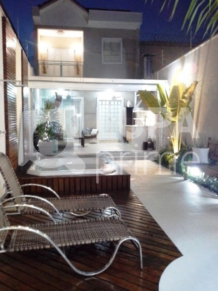 Casa à venda com 3 quartos, 250m² - Foto 25
