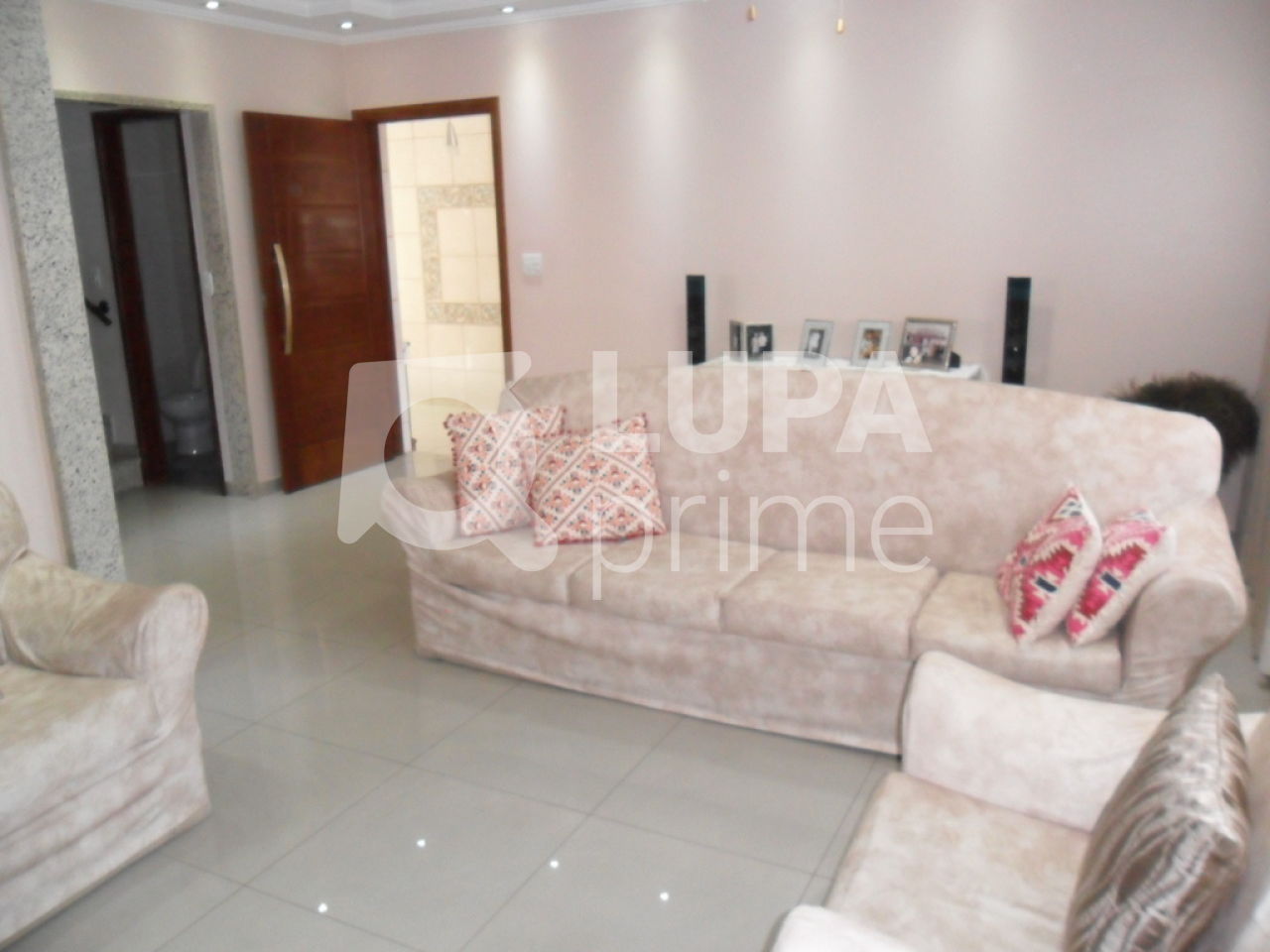 sobrado-venda-sao-paulo-vila-nivi-3dormitorios-3suites-5vagas-160m2-LS21250