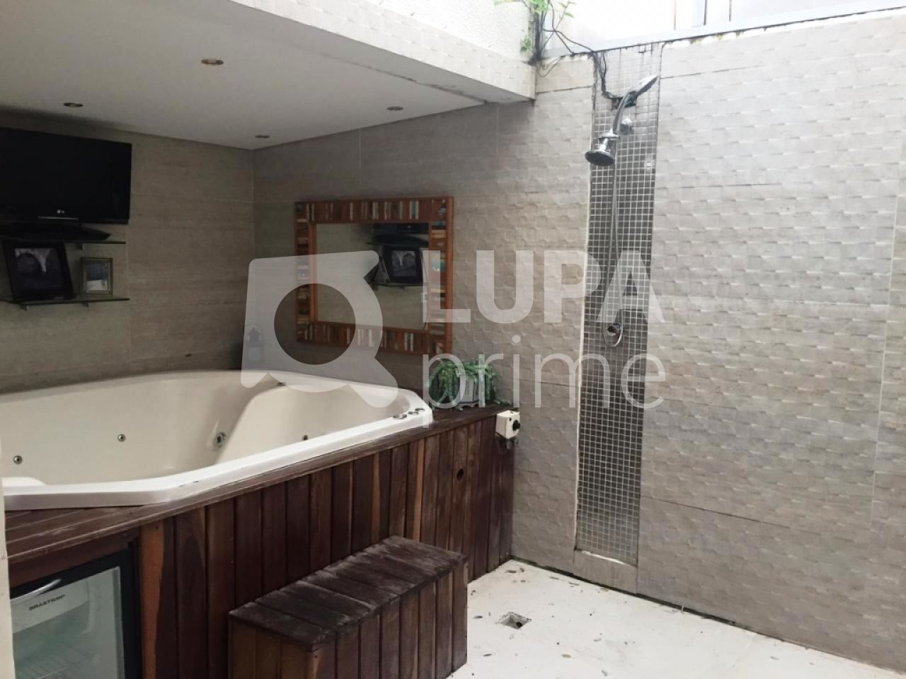 sobrado-venda-sao-paulo-horto-florestal-3dormitorios-3suites-3vagas-240m2-LS21312