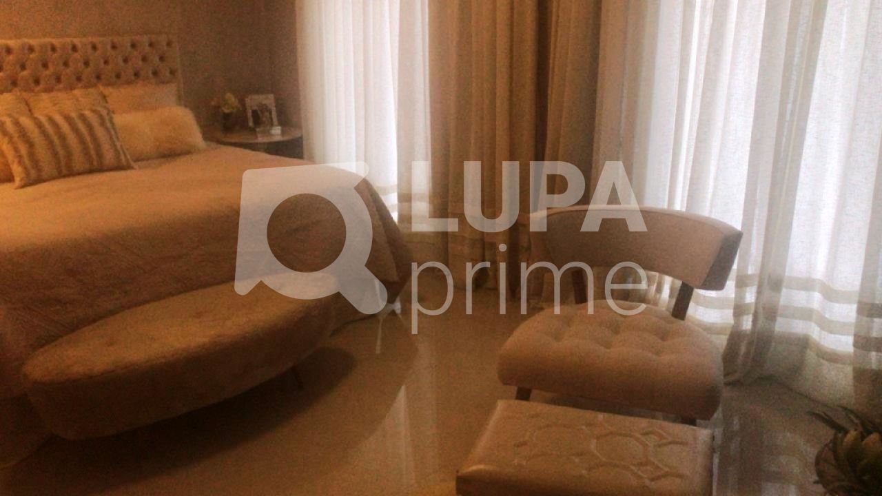 Casa, 4 quartos, 350 m² - Foto 13