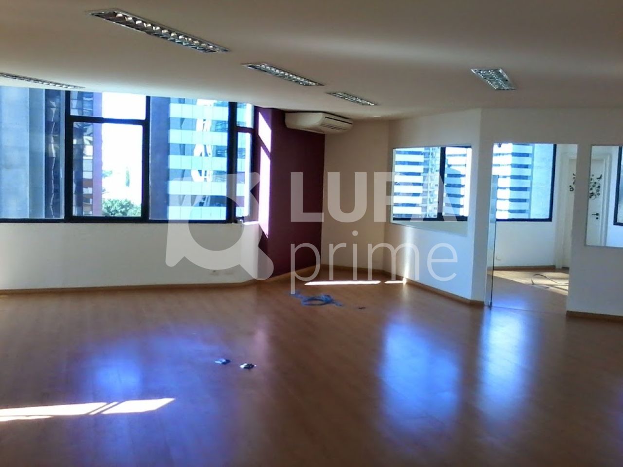 conj-comercial-venda-sao-paulo-brooklin-novo-2vagas-139m2-LS21921