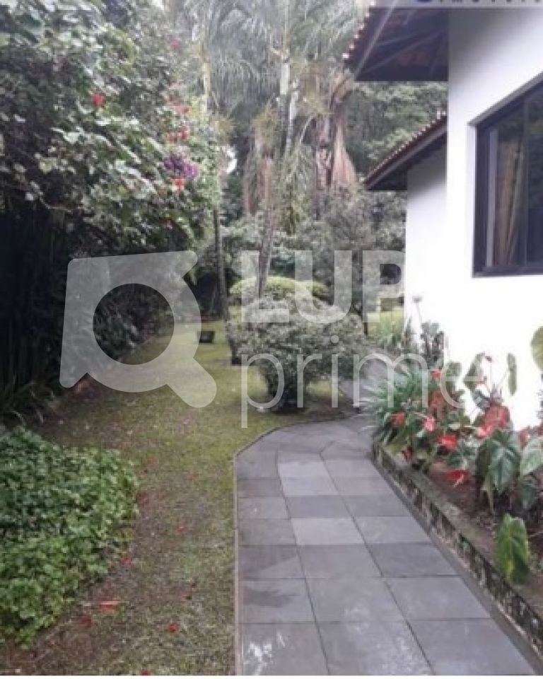 sobrado-venda-sao-paulo-vila-amelia-5dormitorios-3suites-6vagas-600m2-LS22217