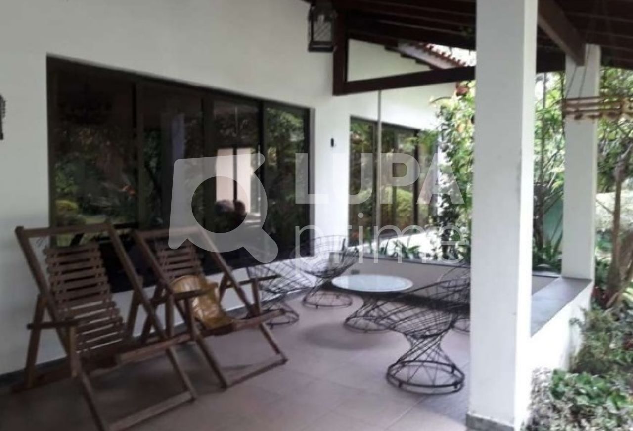 sobrado-locacao-sao-paulo-vila-amelia-5dormitorios-3suites-6vagas-1030m2-LS22218