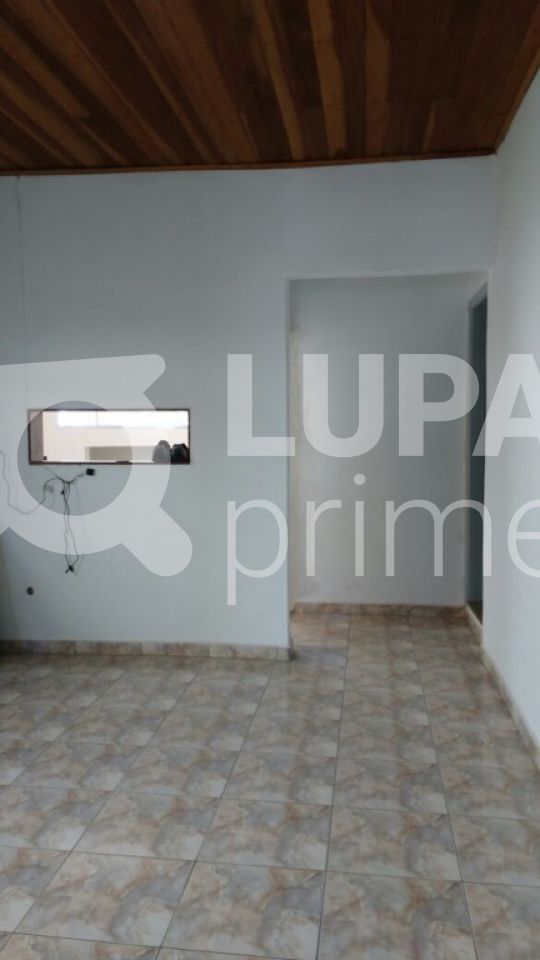 casa-terrea-venda-sao-paulo-vila-romero-3dormitorios-2vagas-270m2-LS22921