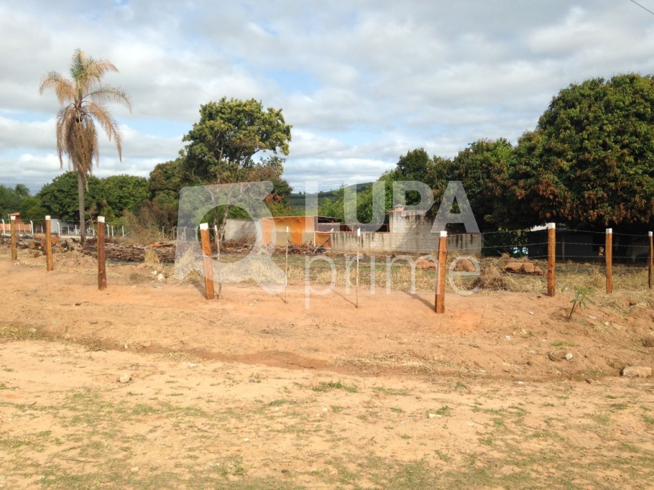 Terreno, 1400 m² - Foto 1