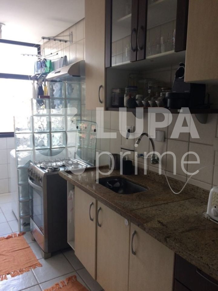 Apartamento à venda com 2 quartos, 67m² - Foto 8