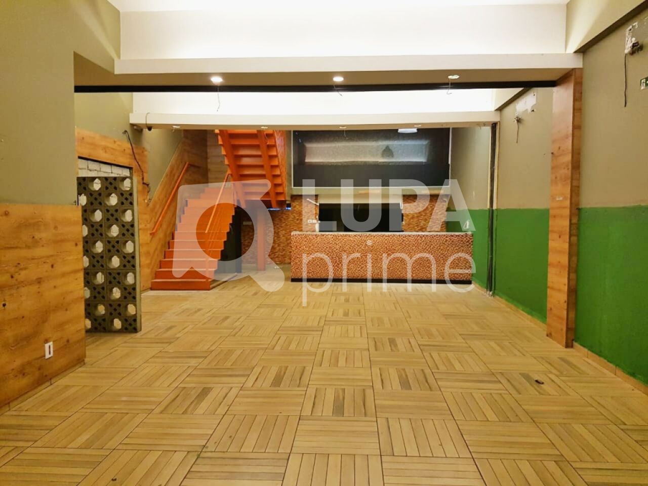 Prédio Inteiro à venda, 600m² - Foto 1