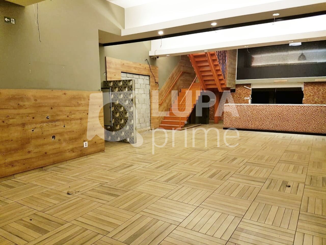 Prédio Inteiro à venda, 600m² - Foto 2
