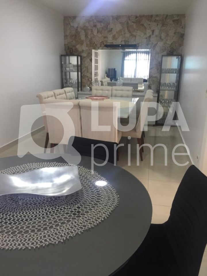 sobrado-venda-sao-paulo-jardim-franca-4dormitorios-4suites-9vagas-252m2-LS23148