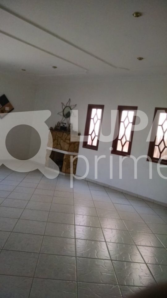 sobrado-venda-sao-paulo-vila-amalia-3dormitorios-3suites-5vagas-261m2-LS23201