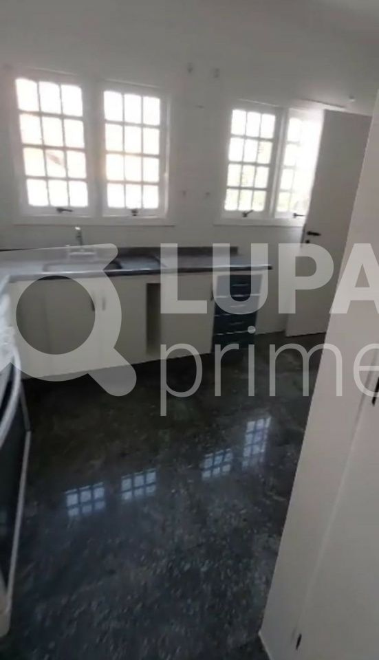 condominio-venda-sao-paulo-vila-santos-4dormitorios-1suite-3vagas-250m2-LS23685