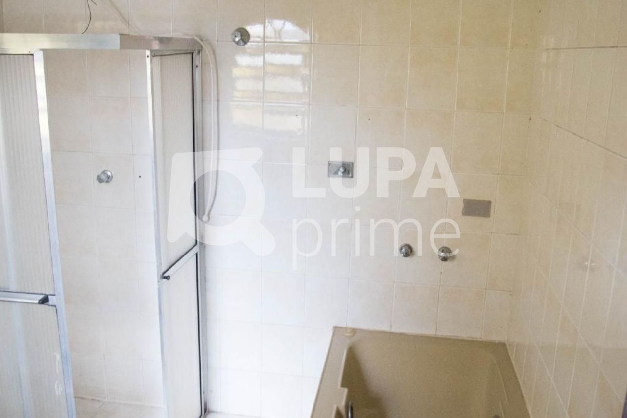 sobrado-venda-sao-paulo-vila-picinin-4dormitorios-3vagas-252m2-LS23926