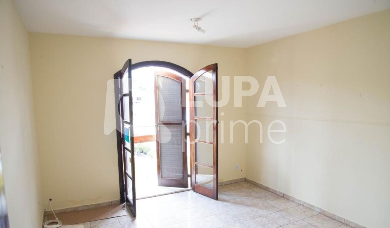 sobrado-venda-sao-paulo-vila-picinin-4dormitorios-3vagas-252m2-LS23926