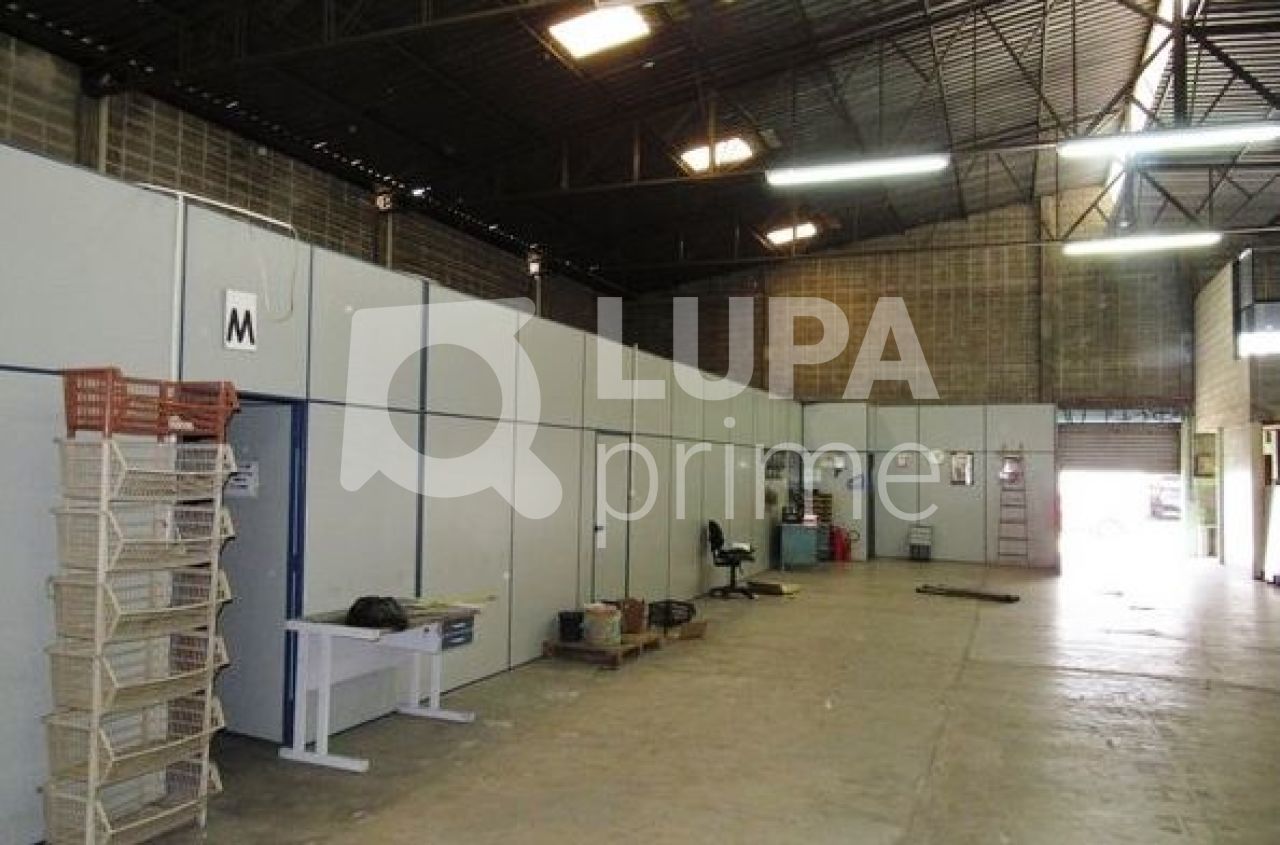 Depósito-Galpão-Armazém à venda, 600m² - Foto 1
