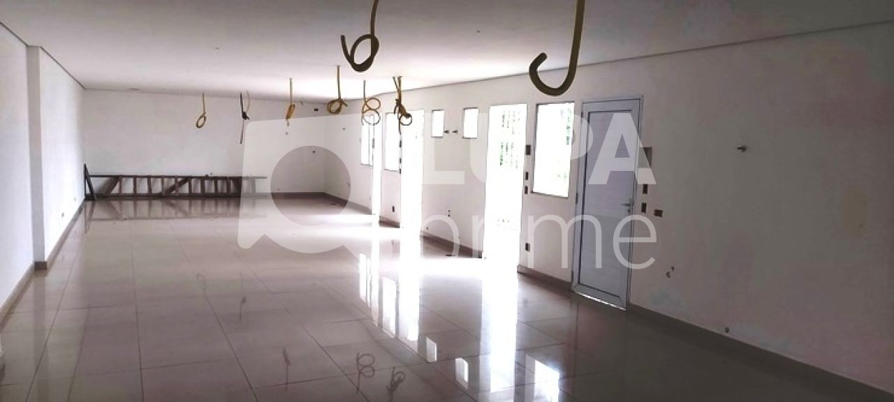 Loja-Salão para alugar, 250m² - Foto 2