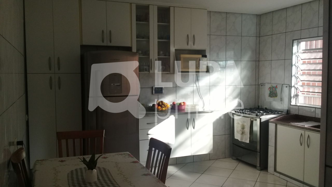 sobrado-venda-sao-paulo-vila-amalia-2dormitorios-3vagas-202m2-LS24707