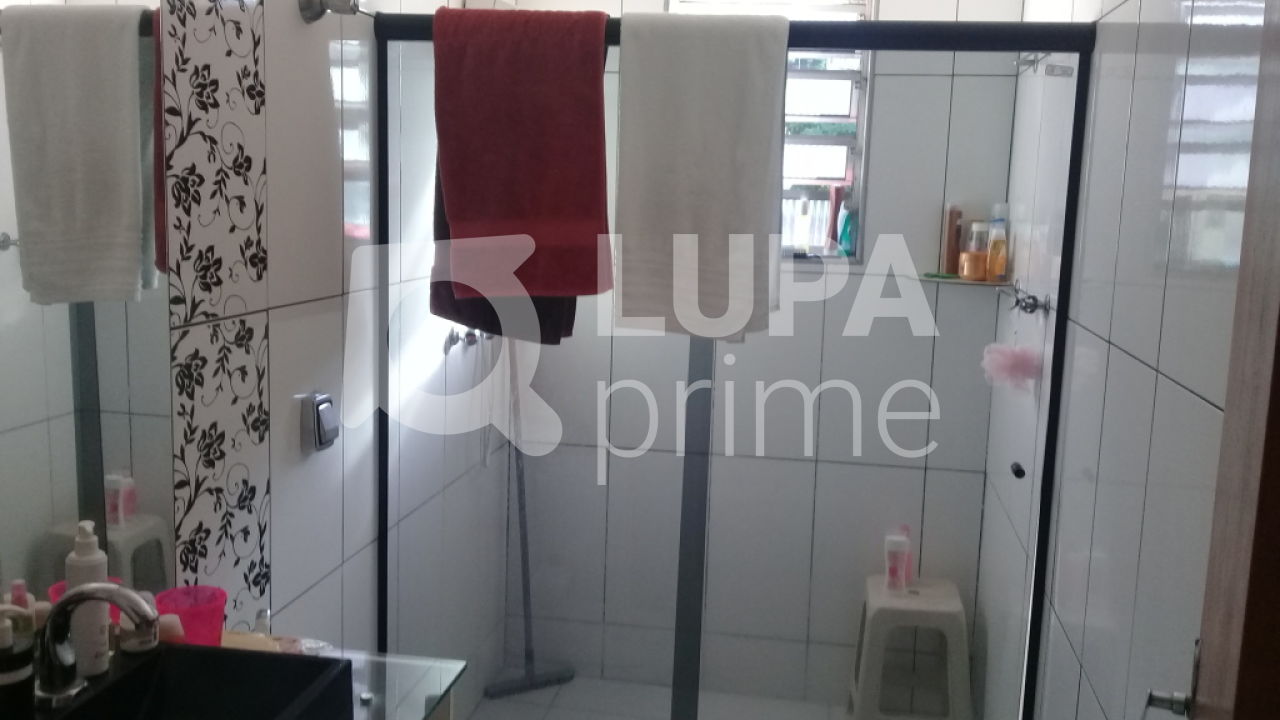 sobrado-venda-sao-paulo-vila-amalia-2dormitorios-3vagas-202m2-LS24707