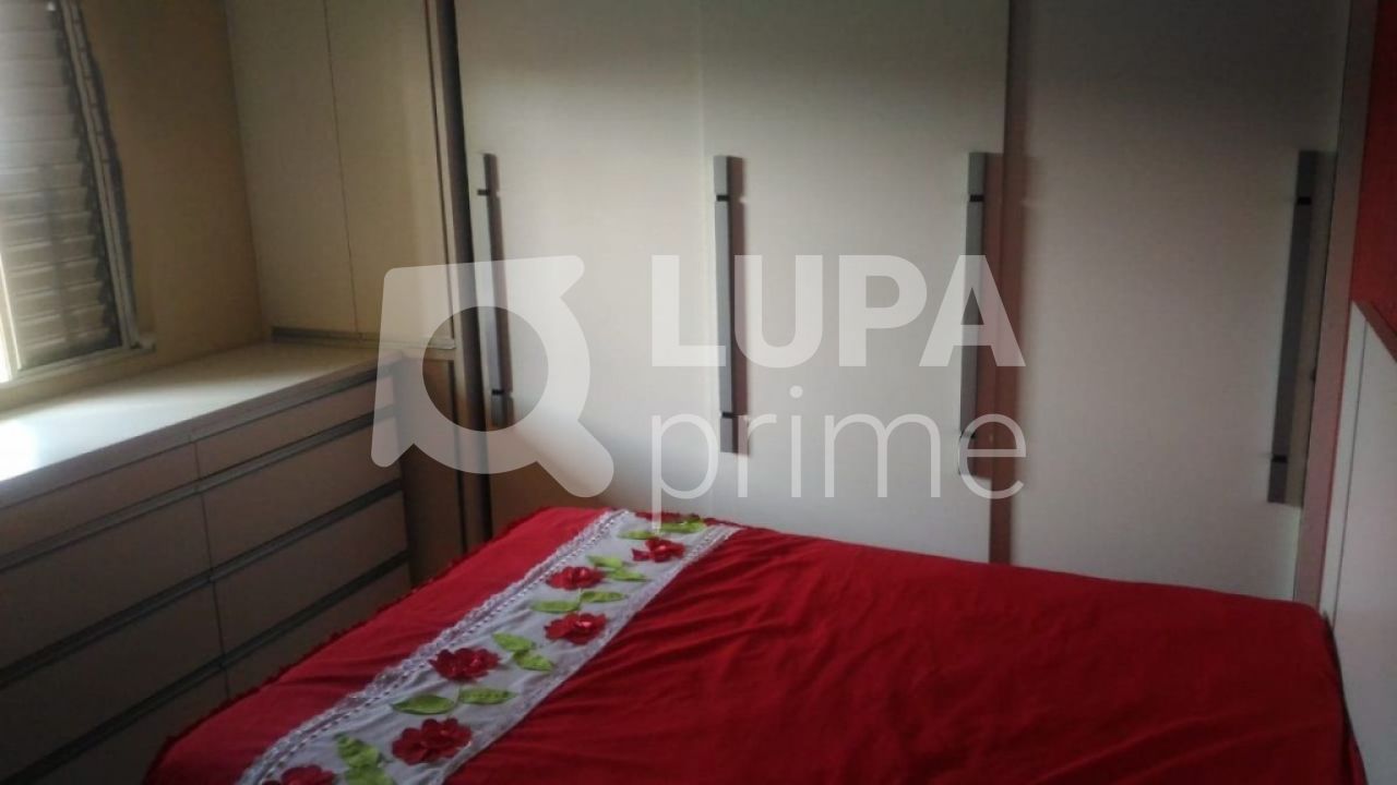 sobrado-venda-sao-paulo-parque-panamericano-6dormitorios-2vagas-100m2-LS24931