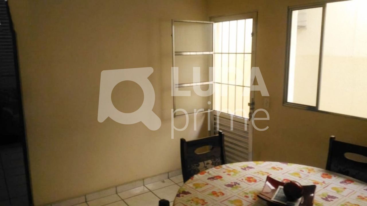 sobrado-venda-sao-paulo-parque-panamericano-6dormitorios-2vagas-100m2-LS24931