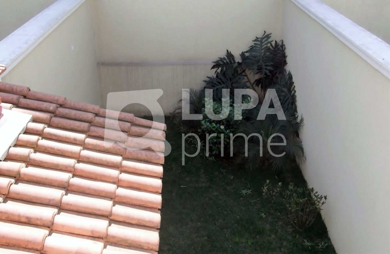 sobrado-venda-sao-paulo-piqueri-3dormitorios-1suite-5vagas-210m2-LS25491