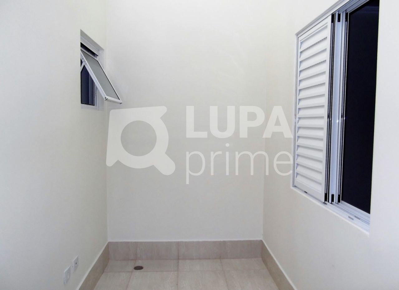 sobrado-venda-sao-paulo-piqueri-3dormitorios-1suite-5vagas-210m2-LS25492