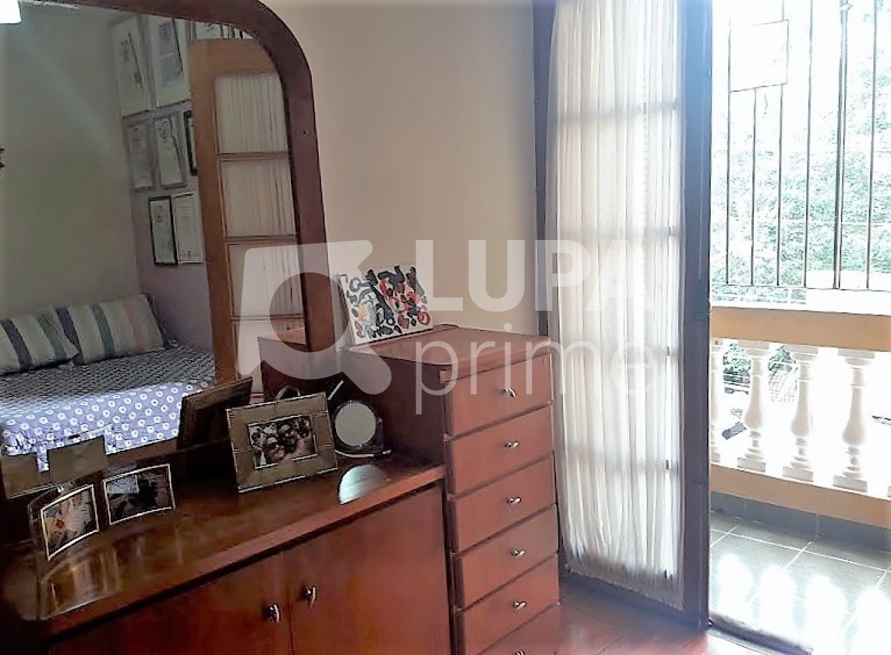 sobrado-venda-sao-paulo-parque-jabaquara-3dormitorios-1suite-3vagas-226m2-LS25501