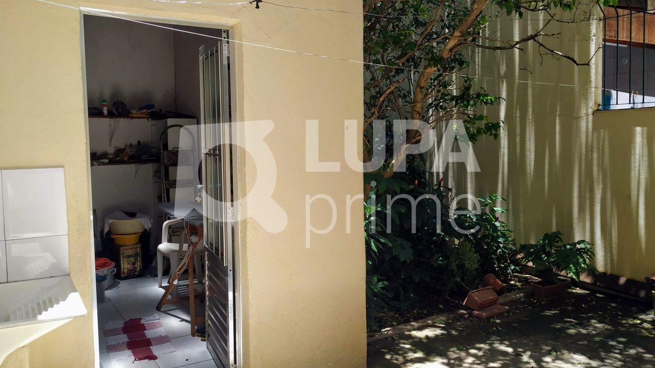 Casa à venda com 3 quartos, 170m² - Foto 35