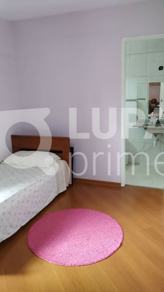 Casa à venda com 3 quartos, 170m² - Foto 18