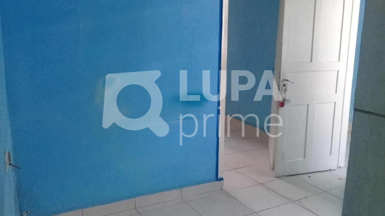 casa-terrea-venda-sao-paulo-parque-vitoria-2dormitorios-2vagas-60m2-LS25600