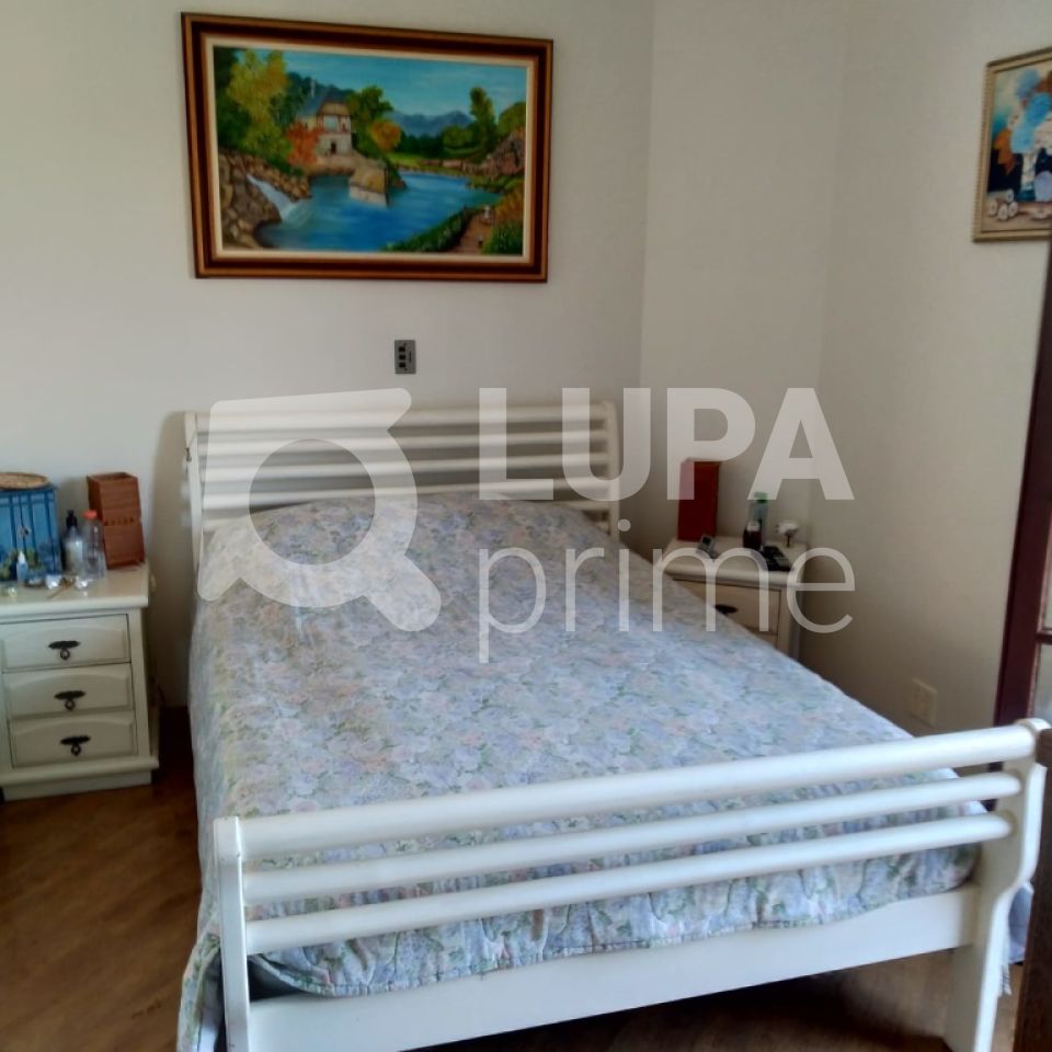 sobrado-venda-sao-paulo-vila-irmaos-arnoni-4dormitorios-1suite-3vagas-156m2-LS25976