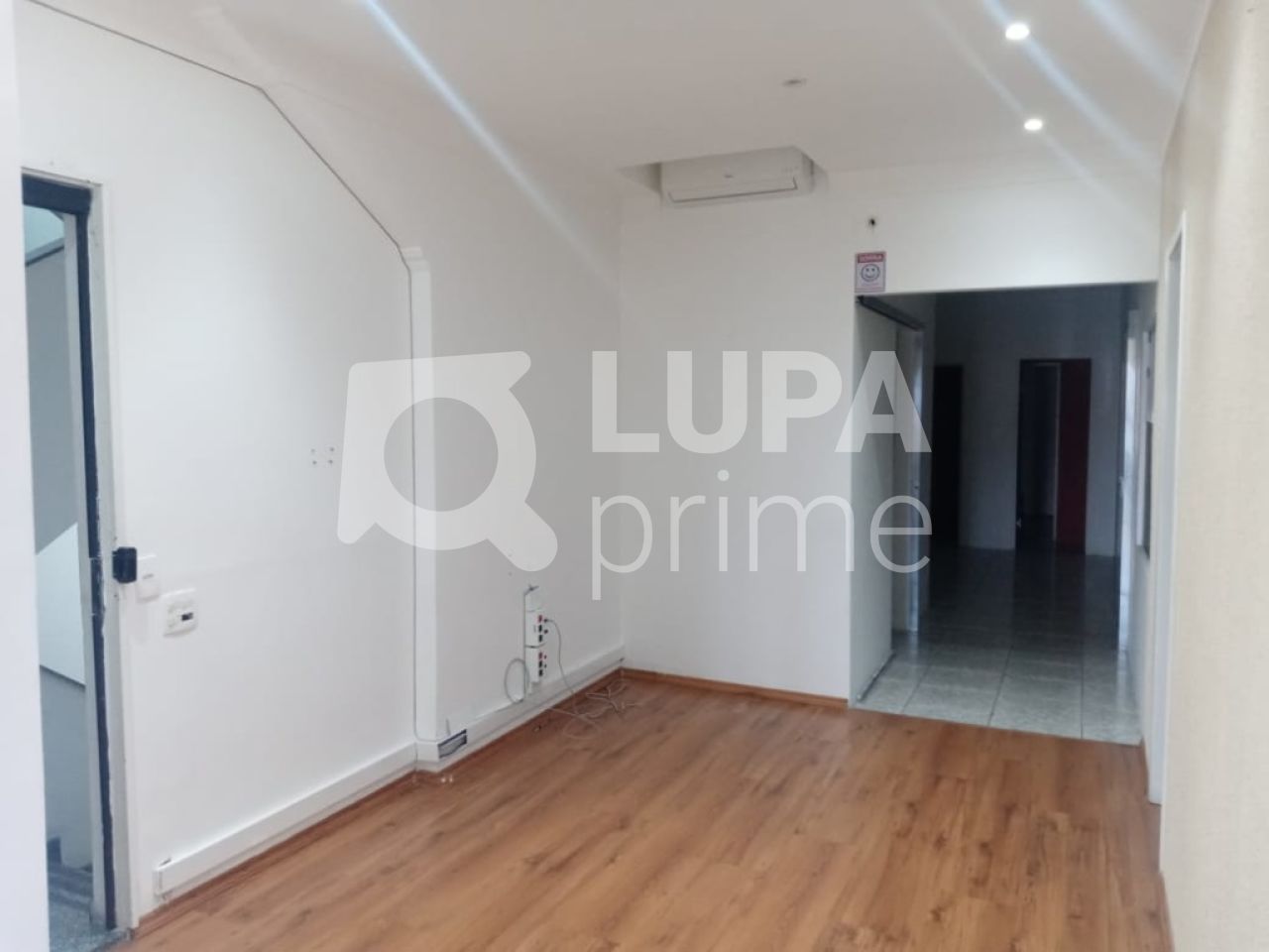 Sala-Conjunto, 190 m² - Foto 1
