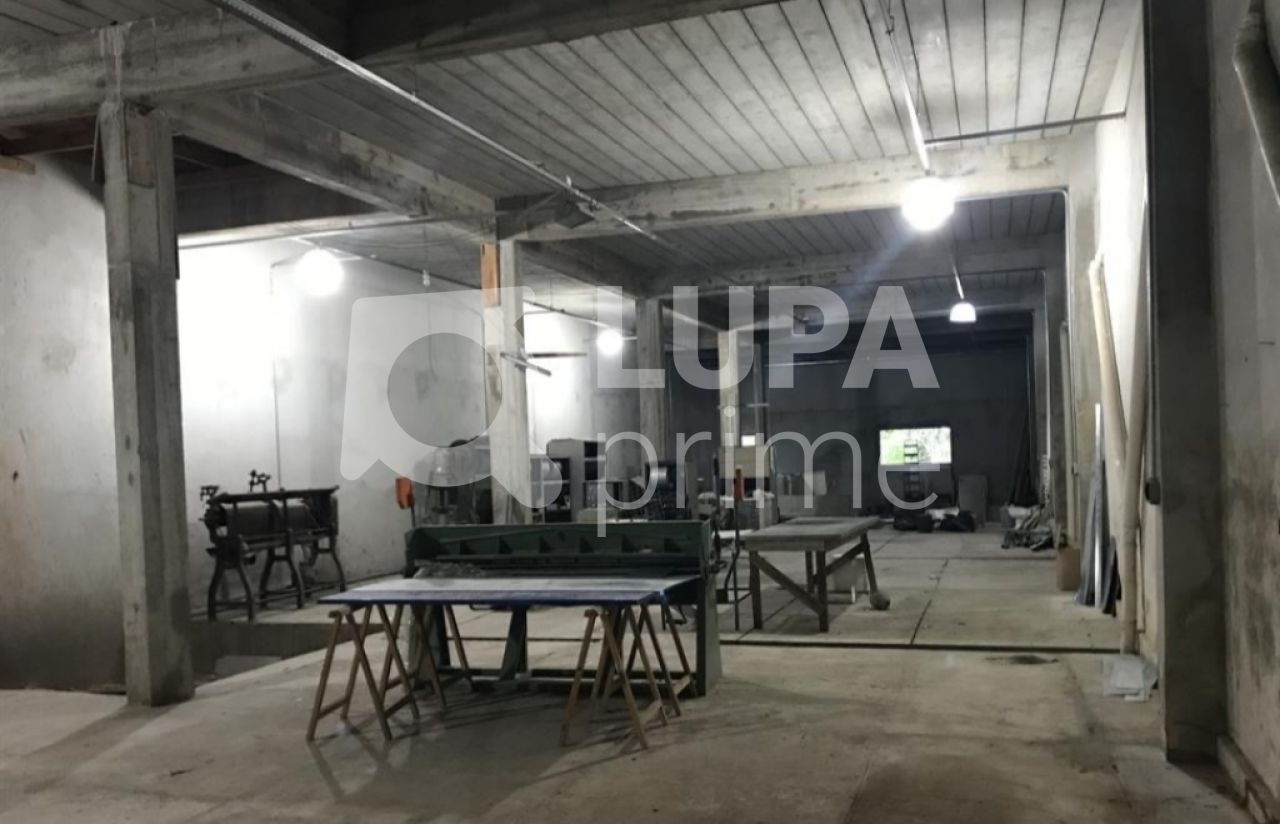 Depósito-Galpão, 300 m² - Foto 1