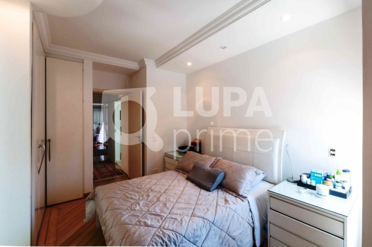 sobrado-venda-sao-paulo-tucuruvi-chacara-dos-franceses-4dormitorios-4suites-4vagas-500m2-LS28197